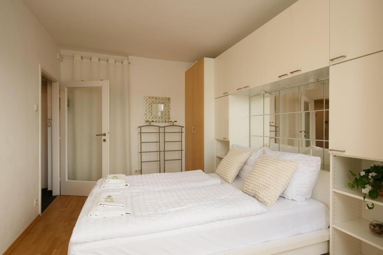 Modern Vienna Apartment In Prime Location Bagian luar foto