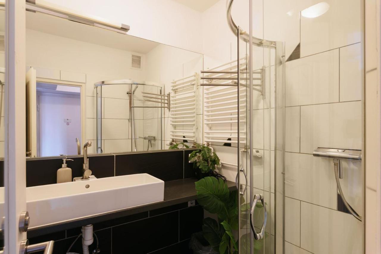Modern Vienna Apartment In Prime Location Bagian luar foto