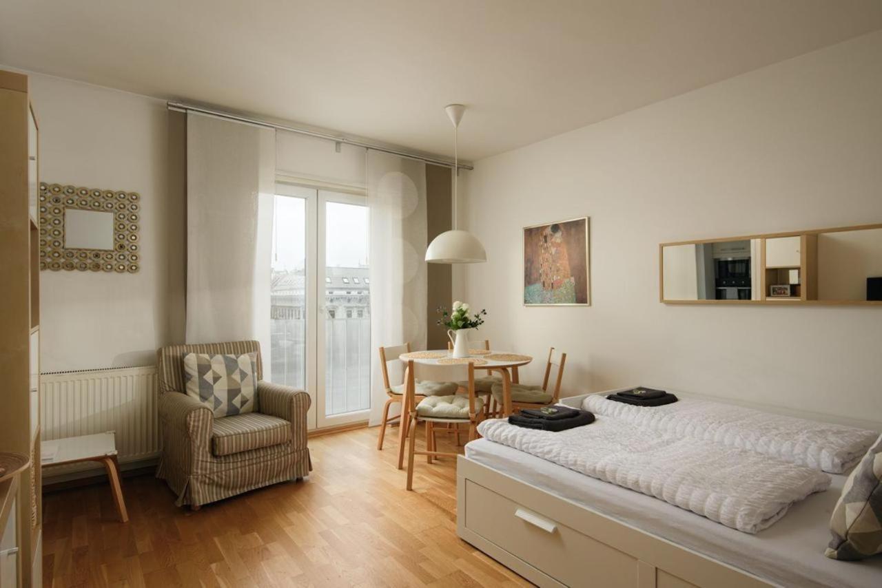 Modern Vienna Apartment In Prime Location Bagian luar foto