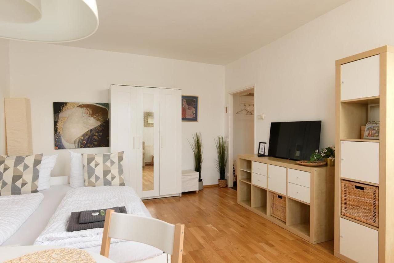 Modern Vienna Apartment In Prime Location Bagian luar foto